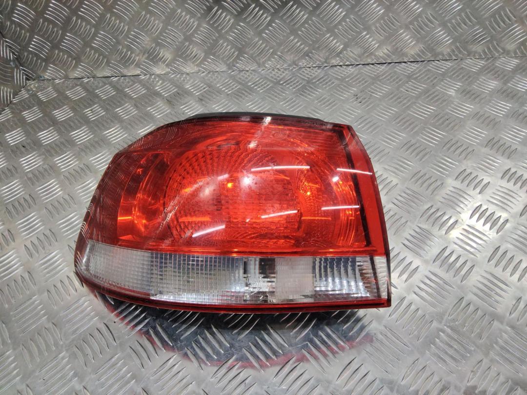 фонарь задний левый Volkswagen Golf 6 поколение 2009, хетчбэк 5 дв., 5K0945095E - фото №1