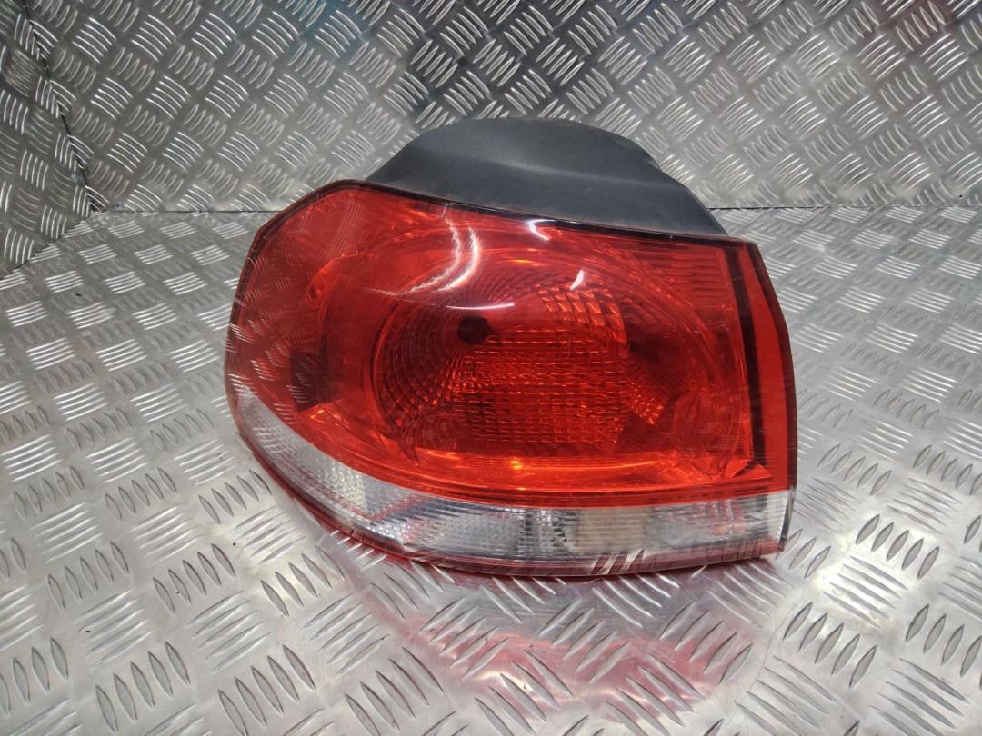 фонарь задний левый Volkswagen Golf 6 поколение 2010, хетчбэк 5 дв., 5K0945095E, 5K0945112 - фото №1