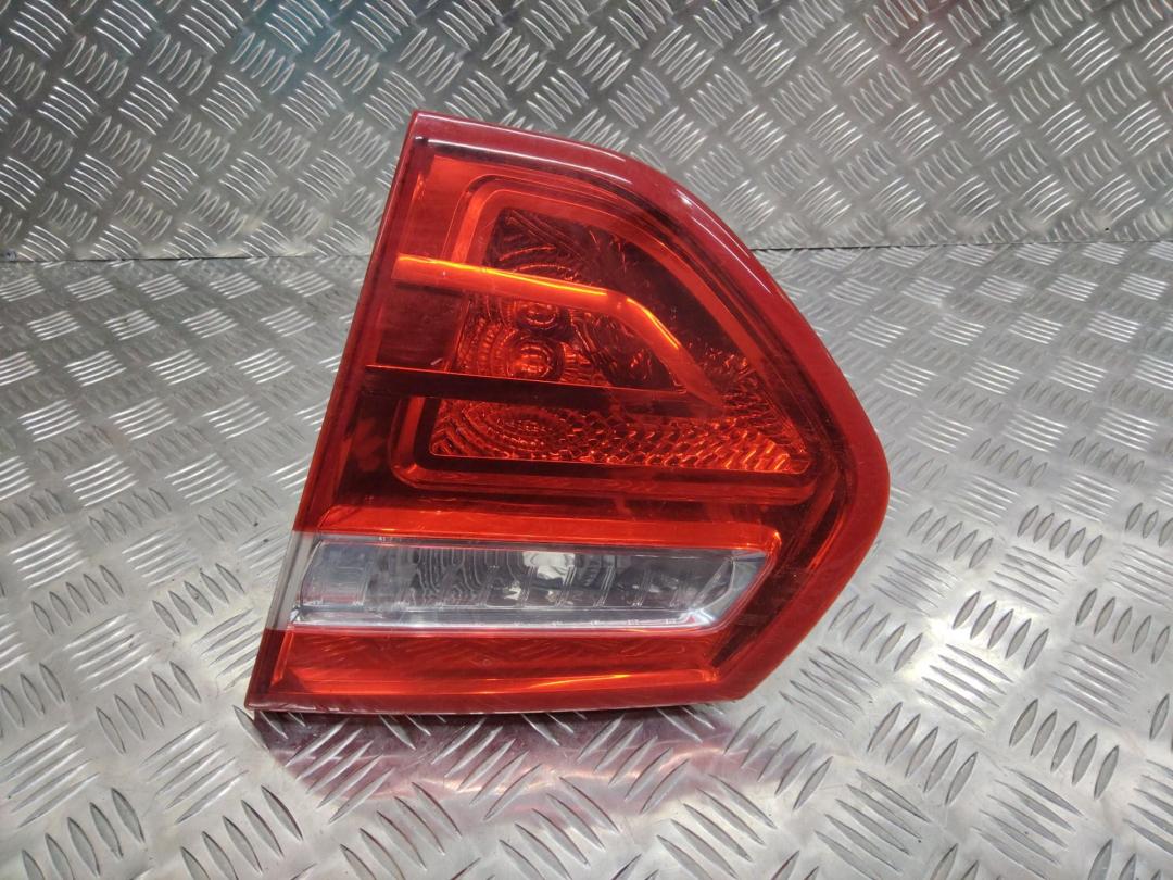 фонарь крышки багажника правый Citroen C4 Picasso 1 поколение 2007, 9653547677 - фото №1