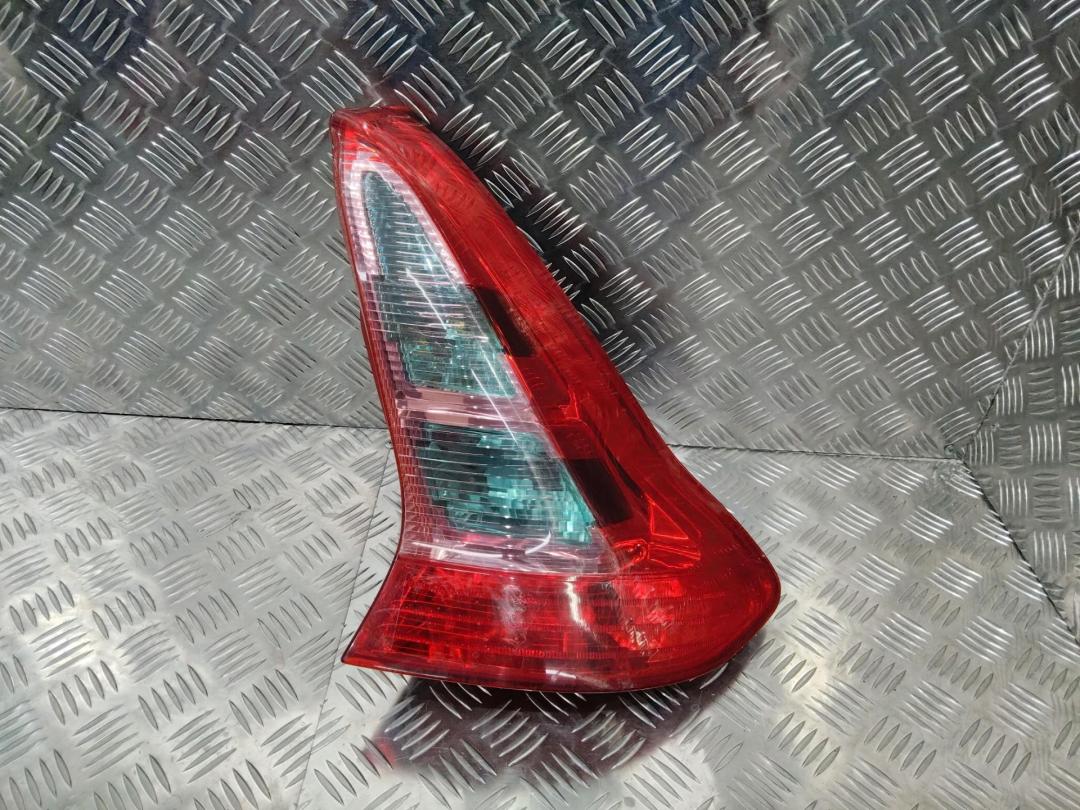 фонарь задний правый Citroen C4 1 поколение 2006, хетчбэк 3 дв., 9646801677 - фото №1