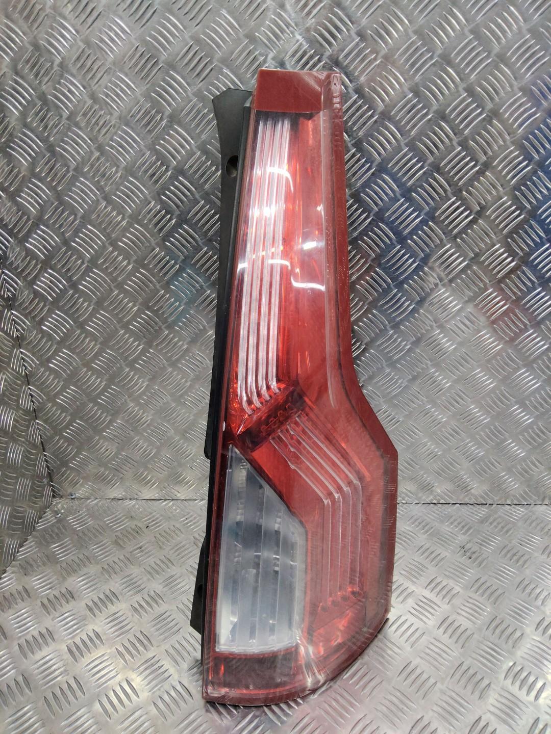 фонарь задний правый Citroen C4 Grand Picasso 1 поколение 2009, 00946602 - фото №1