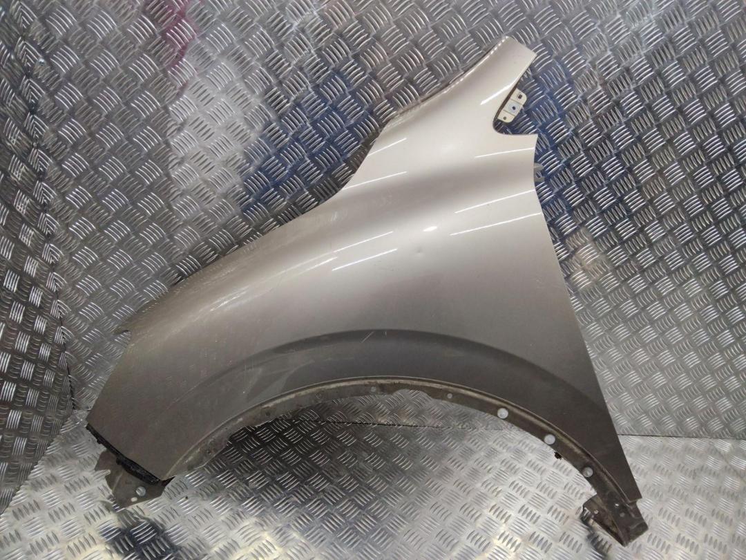 крыло переднее левое Renault Kadjar 1 поколение 2016 - фото №1