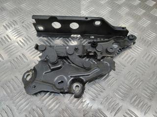 петля капота правая Audi A6 C8 2021, 4K0823302A