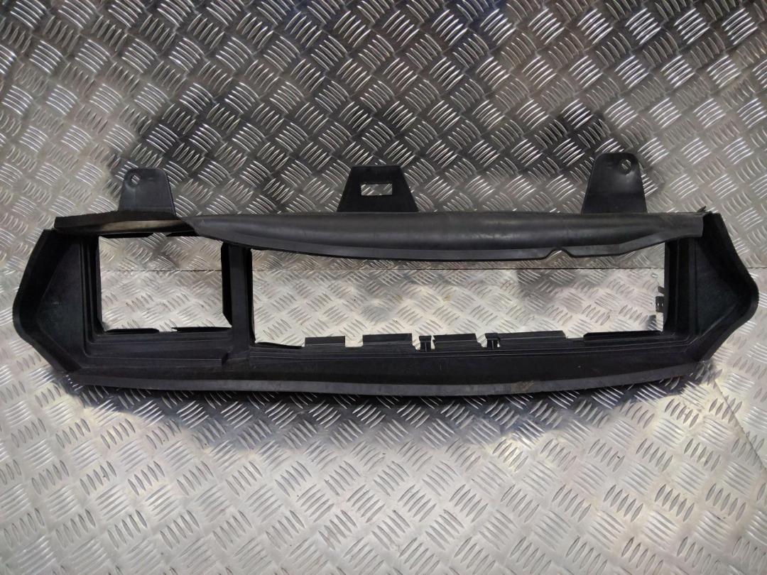 воздуховод (дефлектор) радиатора Renault Scenic 4 поколение 2016, 622568767R - фото №1