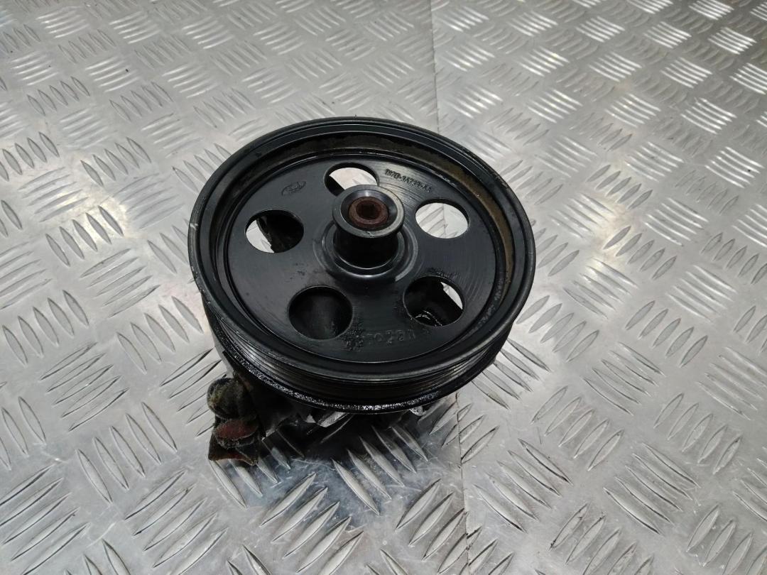 насос гидроусилителя руля Ford Mondeo 3 поколение 2001, 2.0 л., бензин, 1S7Q3A733AA - фото №1