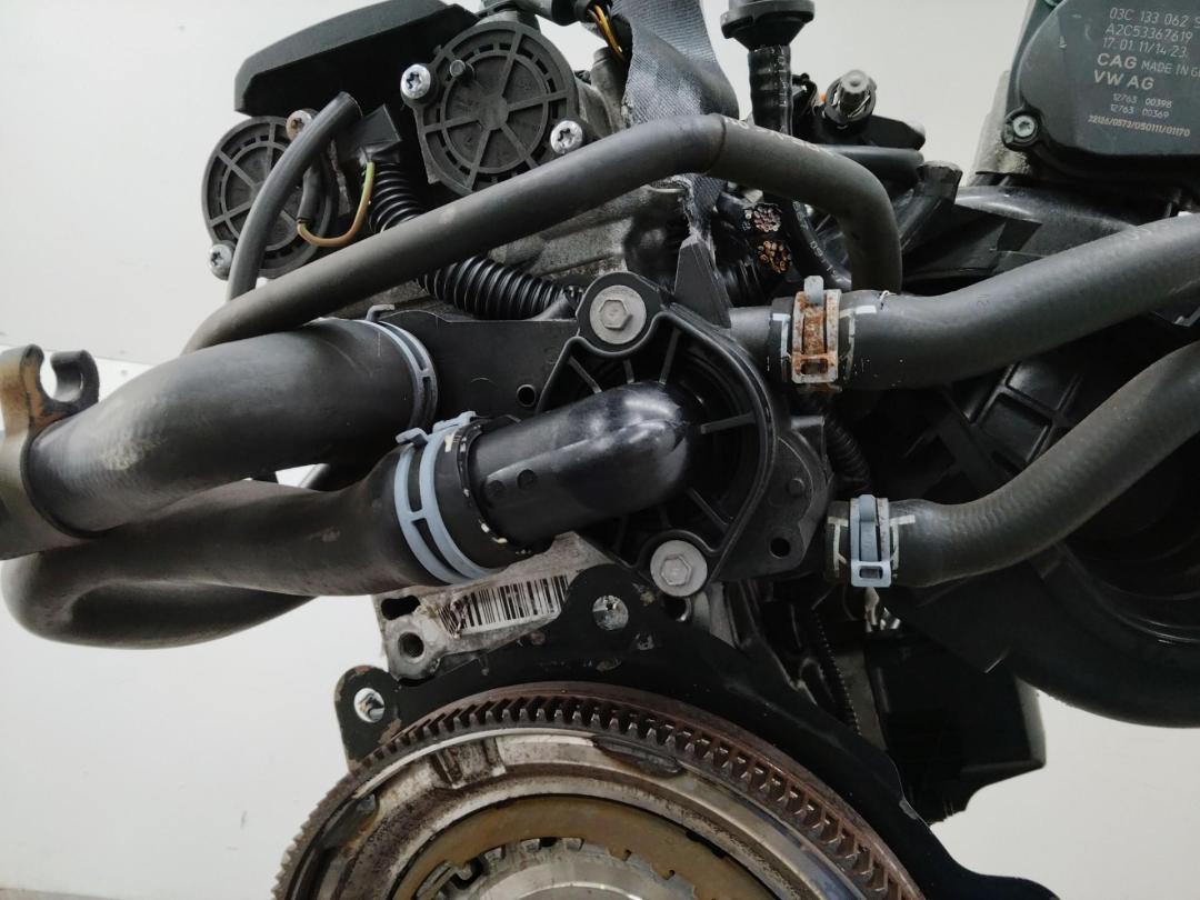 корпус термостата Volkswagen Polo 5 поколение 2011, 1.4 л., бензин, 032121111, 032121111CT - фото №1