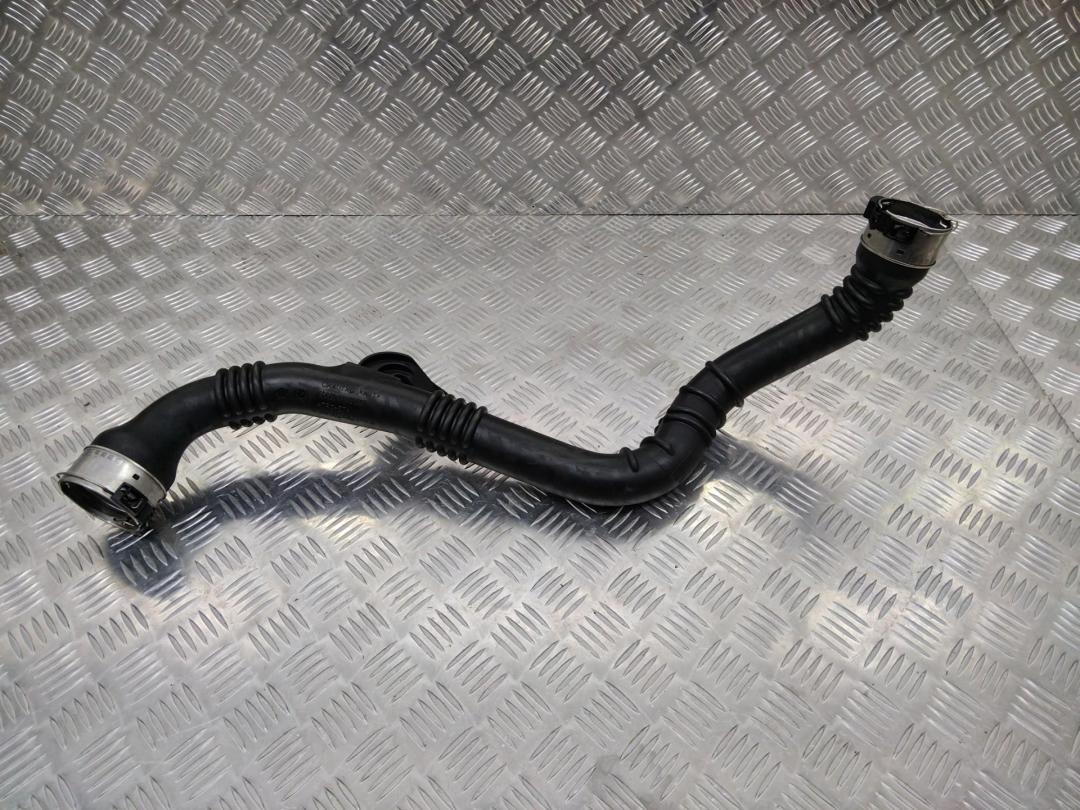 патрубок интеркулера Renault Kadjar 1 поколение 2015, 1.5 л., дизель, 144602443R - фото №1