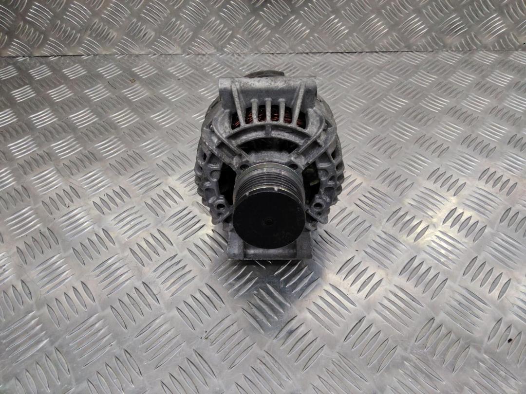 генератор Renault Megane 2 поколение 2002 - фото №1