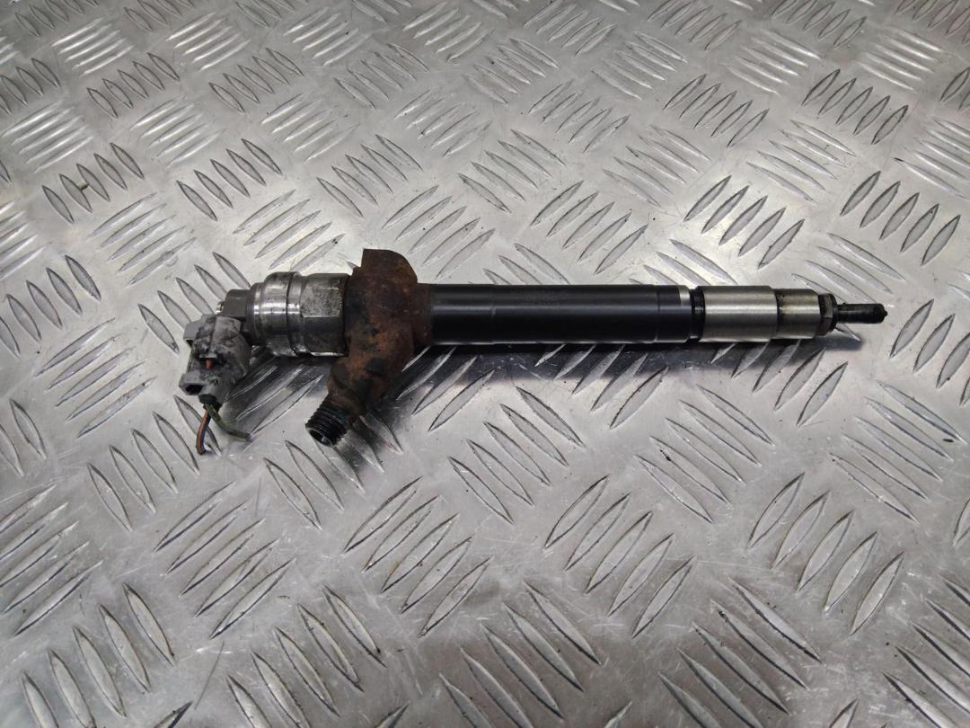 форсунка Ford Transit 7 поколение 2012, 2.4 л., дизель, 6C1Q9K546AC - фото №1