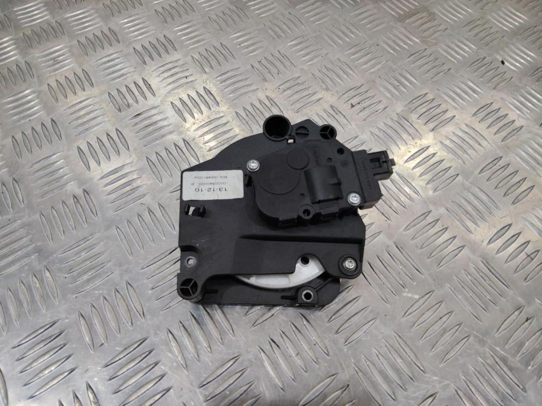 моторчик заслонки печки Mercedes-Benz E-Класс W212/S212/C207/A207 2011, K9749005 - фото №1