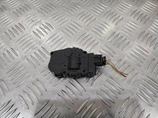 моторчик заслонки печки BMW X1 F48 2016, 412650750