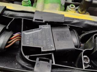 катушка зажигания Volkswagen Golf 5 поколение 2004, 1.6 л., бензин, МКПП, 036905715G