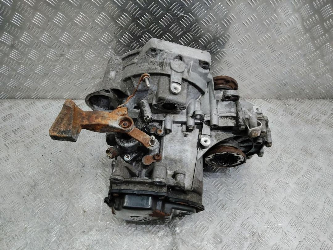 КПП механическая (МКПП) Volkswagen Caddy 3 поколение 2009, 1.6 л., дизель, HNV - фото №1