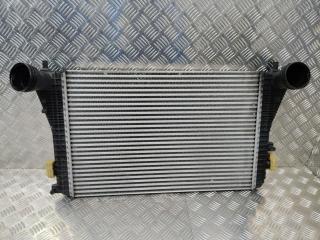 интеркулер Volkswagen Tiguan 1 поколение 2009, 3C0145805R
