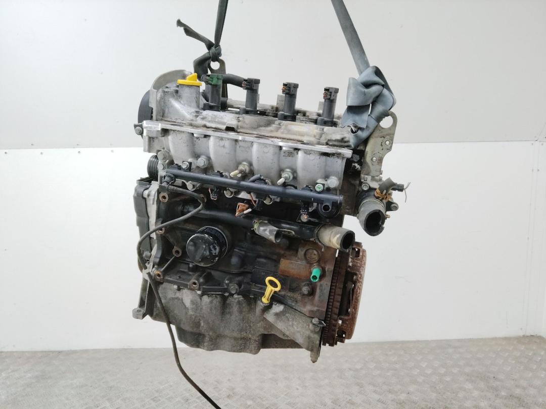 двигатель Renault Logan 1 поколение 2009, 1.6 л., бензин, K4MA690, K4M690 - фото №1