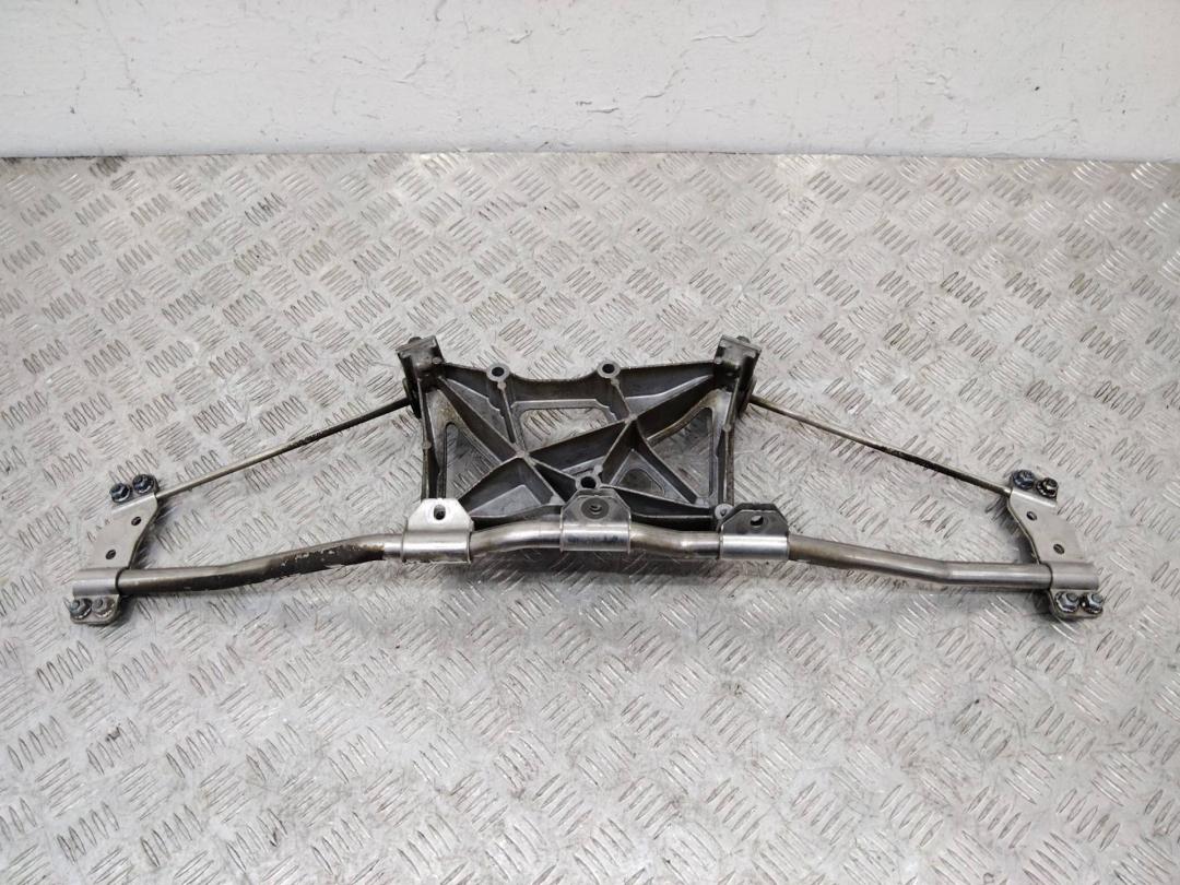 кронштейн глушителя Porsche Boxster 987 2006, 2.7 л., бензин, 98711112601 - фото №1