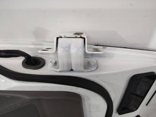 петля двери Nissan Cabstar F23 2015