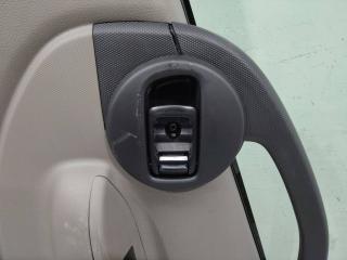 ручка внутренняя передняя правая Nissan Cabstar F23 2015