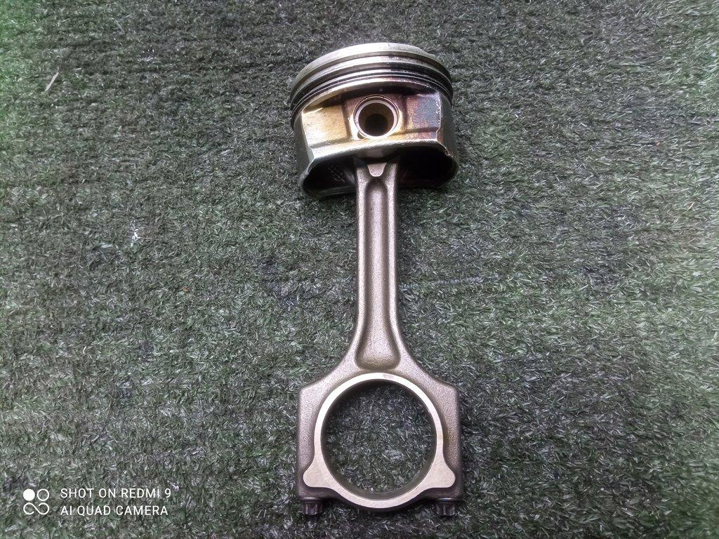 поршень Peugeot 308 I (2007—2011) 2009, 1.6T EP6 5FT, 0628S1 - фото №1