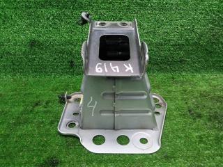 кронштейн переднего бампера Opel Vectra C рестайлинг (2005—2008) 2007, 1.8i Z18XER, 13231168