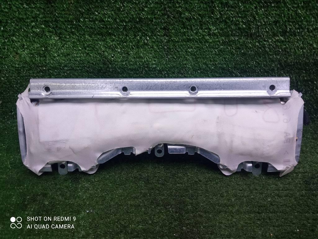 подушка безопасности коленная Mercedes-Benz CLS-Класс C218/X218 (2010—2014) 2013, 2.2TD 651.924, 2128601002 - фото №1