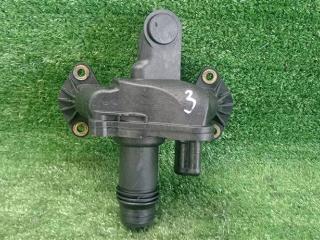 фланец (тройник) системы охлаждения Land Rover Range Rover Sport I (2005—2009) 2008, 2.7TD 276TDV6, 4H2Q8592BF