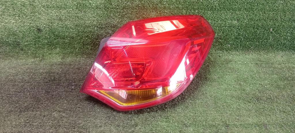 фонарь задний правый Opel Astra J рестайлинг (2012—2018) 2012, Название двигателя 1.6i A16XER, 13319948 - фото №1
