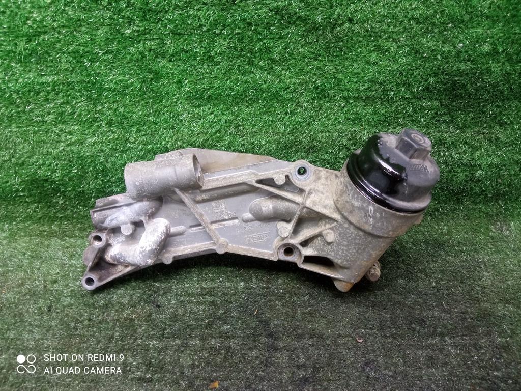 корпус масляного фильтра Opel Astra H рестайлинг (2006—2014) 2012, 1.8i Z18XER, 12992593 - фото №1