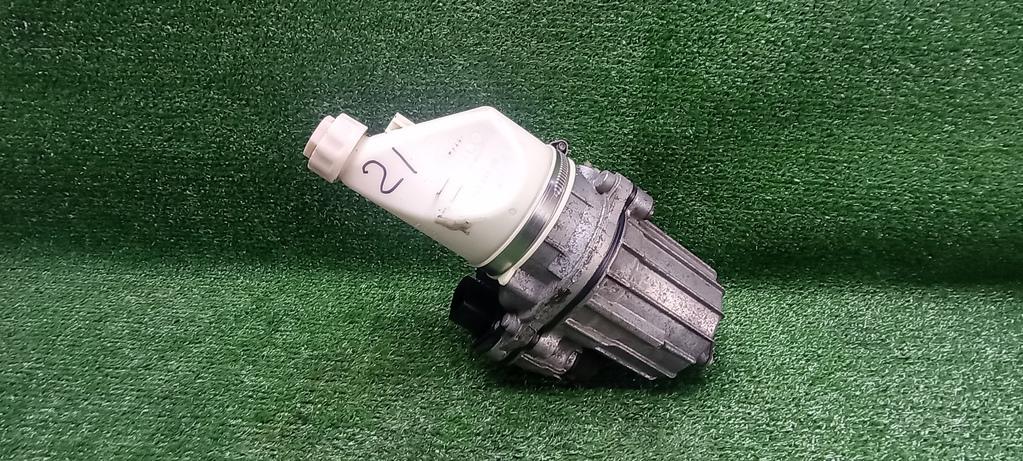 насос гидроусилителя руля Opel Zafira B рестайлинг (2008—2014) 2008, 1.8i Z18XER, 13292554 - фото №1