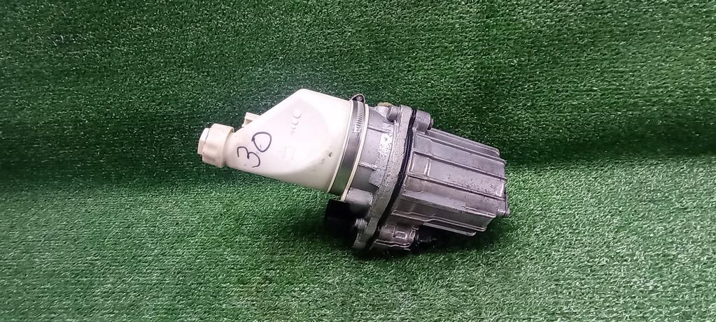 насос гидроусилителя руля Opel Zafira B рестайлинг (2008—2014) 2008, 1.8i Z18XER, 13292554 - фото №1