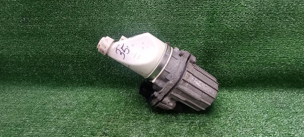 насос гидроусилителя руля Opel Zafira B рестайлинг (2008—2014) 2008, 1.8i Z18XER, 13192897 - фото №1