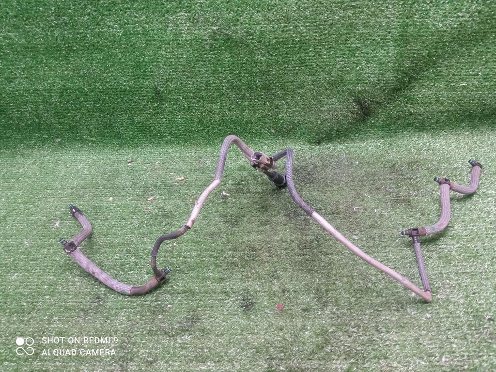 трубка обратки форсунок Land Rover Range Rover Sport I (2005—2009) 2009, 2.7TD 276DT, 1386505 - фото №1