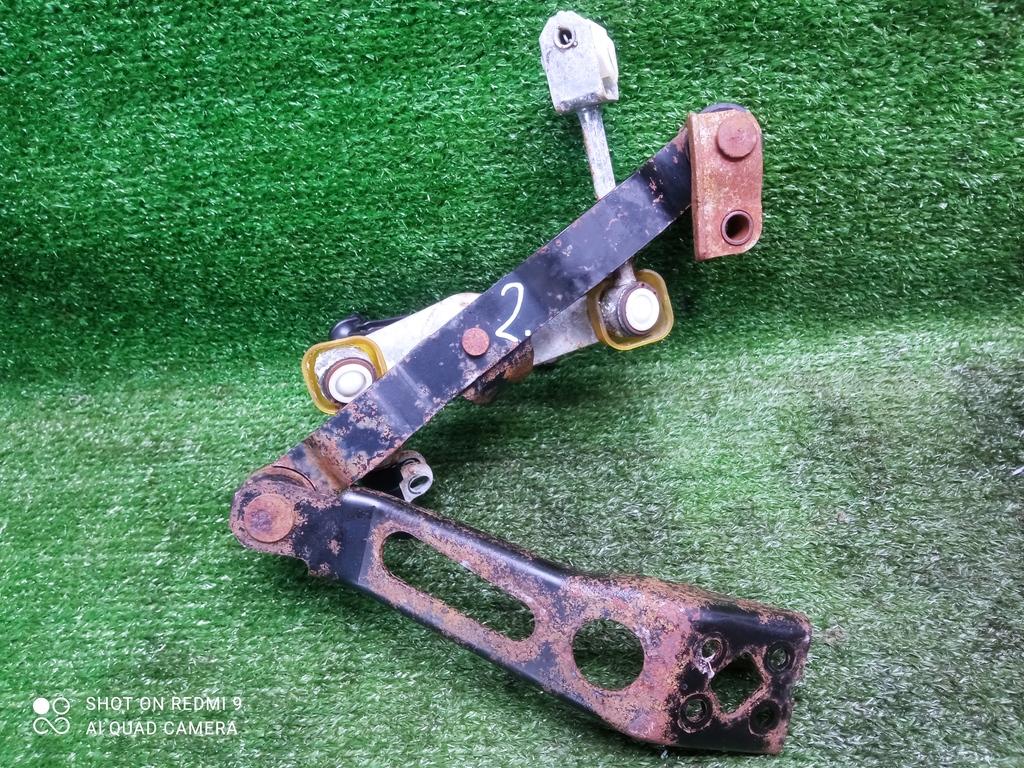 механизм выбора передач Opel Astra H рестайлинг (2006—2014) 2011, 1.8i Z18XER, 758488 - фото №1