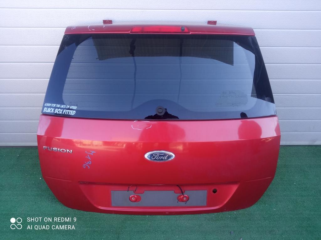 крышка багажника (дверь 3-5) Ford Fusion I рестайлинг (2005—2012) 2010, 1.6i FYJA, 1756576 - фото №1