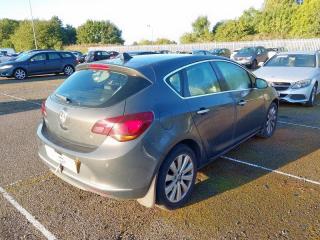 крышка багажника (дверь 3-5) Opel Astra J (2009—2012) 2010, 1.6i A16XER, 13372624