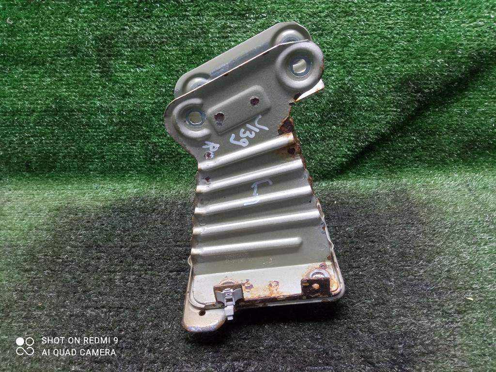 кронштейн переднего бампера Opel Zafira B рестайлинг (2008—2014) 2012, 1.8i Z18XER, 93184616 - фото №1