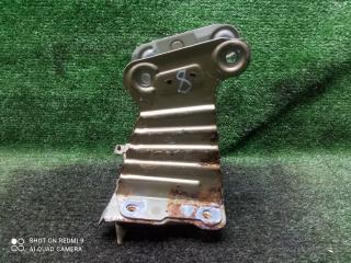 кронштейн переднего бампера Opel Zafira B рестайлинг (2008—2014) 2012, 1.8i Z18XER, 93184615