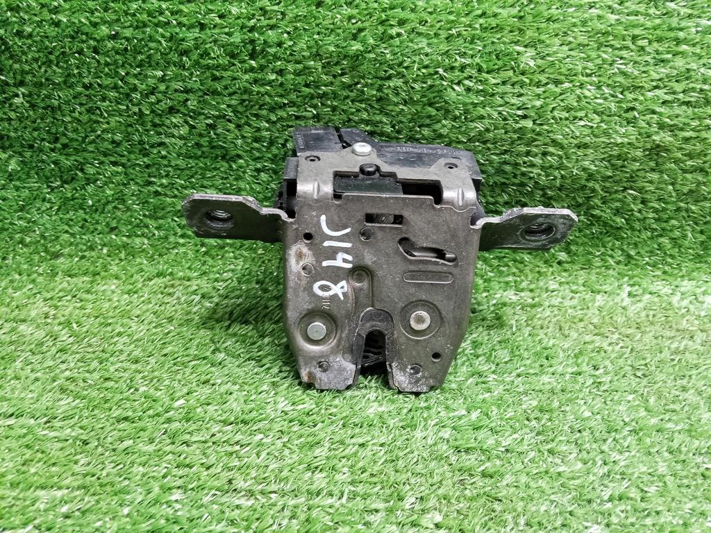 замок багажника Opel Astra J (2009—2012) 2012, 1.6i A16XER, 13585478 - фото №1
