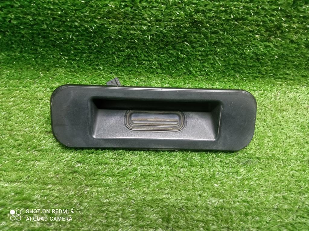 кнопка открытия багажника Opel Zafira C (2011—2016) 2014, 2.0 A20DTH, 13271375 - фото №1