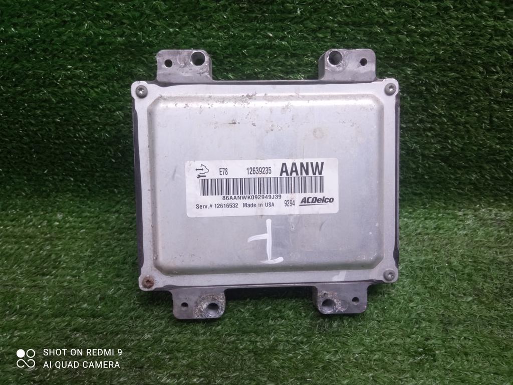 блок управления двигателем Opel Astra J (2009—2012) 2011, 1.4T A14NET, 12639235 - фото №1