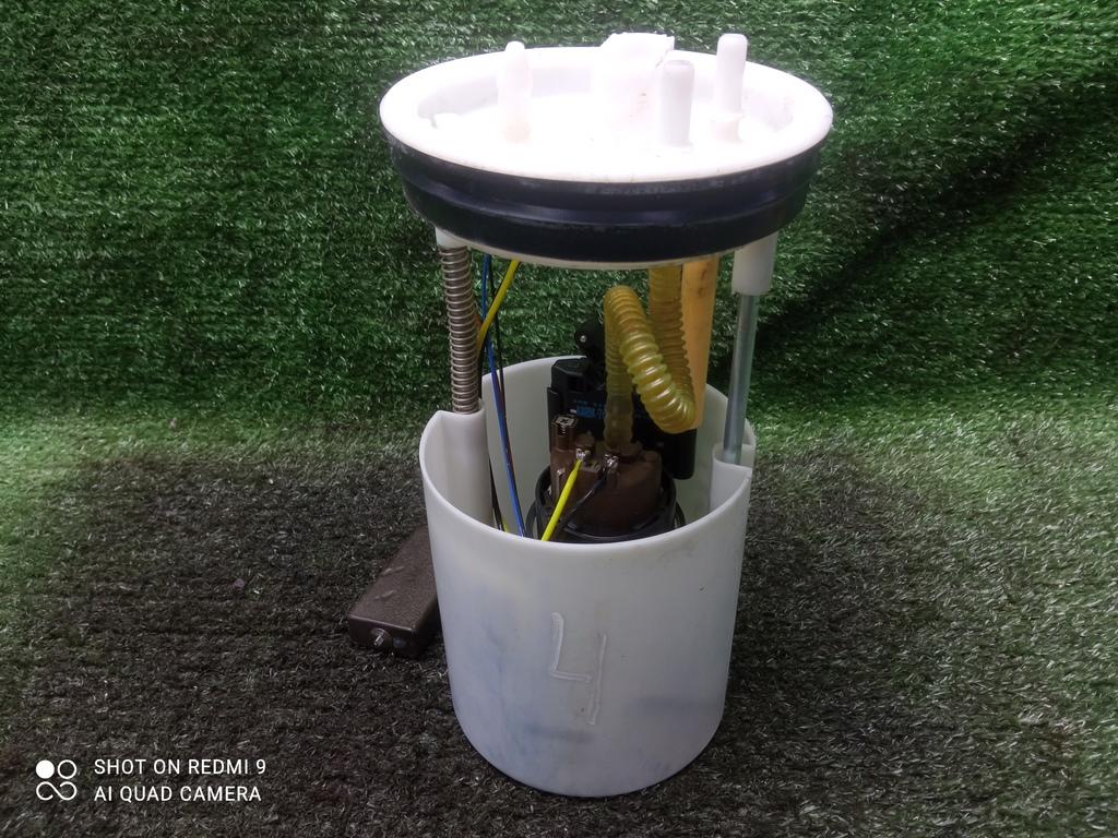 насос топливный электрический (подкачка) Skoda Fabia II (2007—2010) 2009, 1.2i BZG, 6R0919051F - фото №1