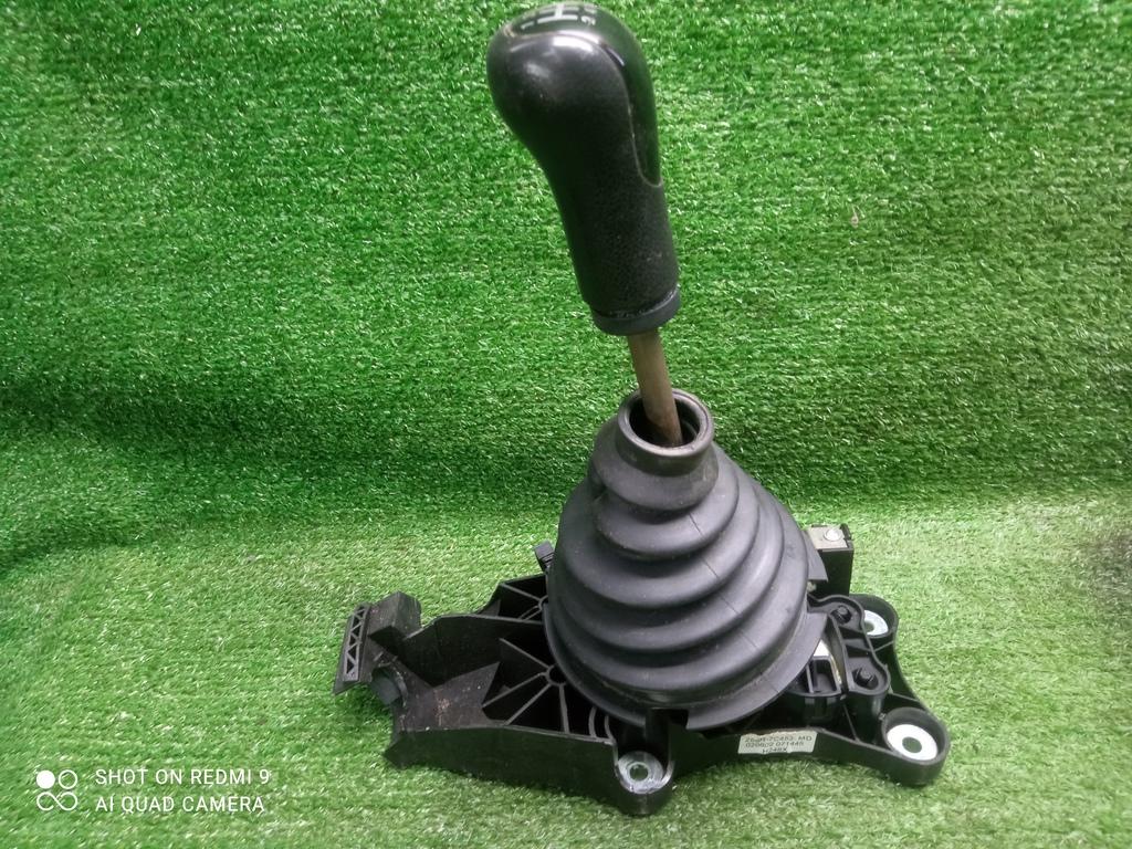 ручка кулисы КПП Ford Fusion I рестайлинг (2005—2012) 2007, 1.6i FYJB, 2S6R7C453MD - фото №1