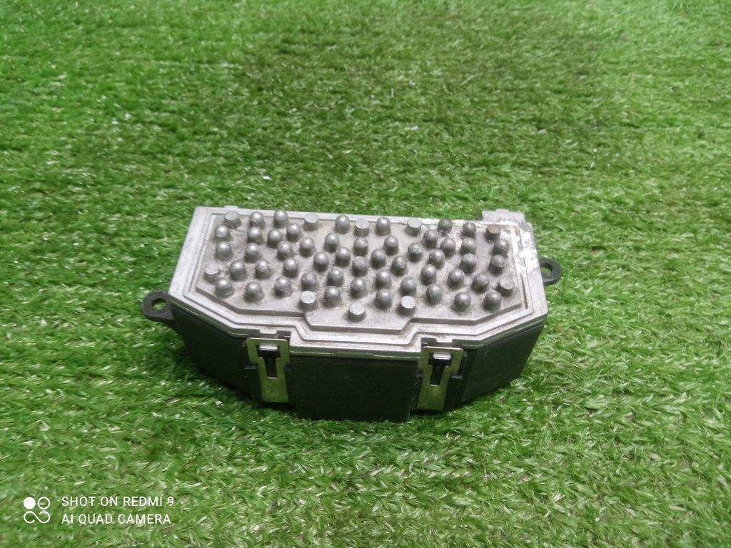 сопротивление печки Volkswagen Passat B6 (2005—2010) 2007, 1.8TSI BZB, 3C0907521 - фото №1