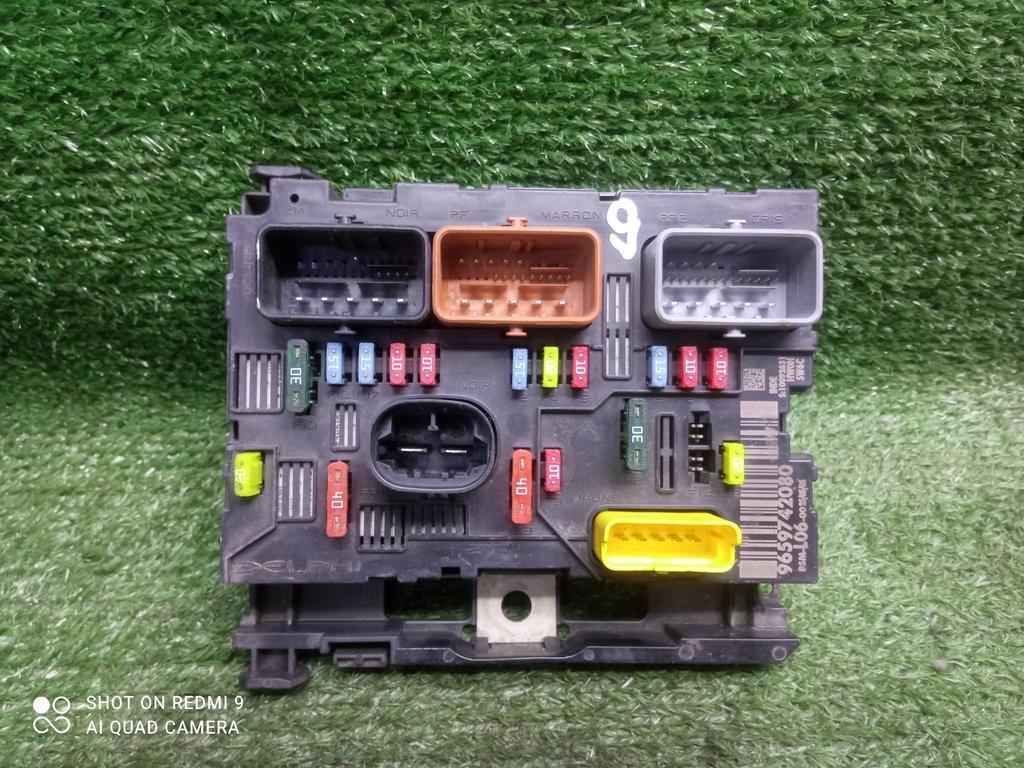 блок предохранителей Peugeot 307 3C рестайлинг (2005—2008) 2008, 1.6HDI, 9659742080 - фото №1