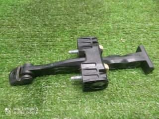 ограничитель открывания двери Opel Astra H рестайлинг (2006—2014) 2012, 1.8i Z18XER, 13107175
