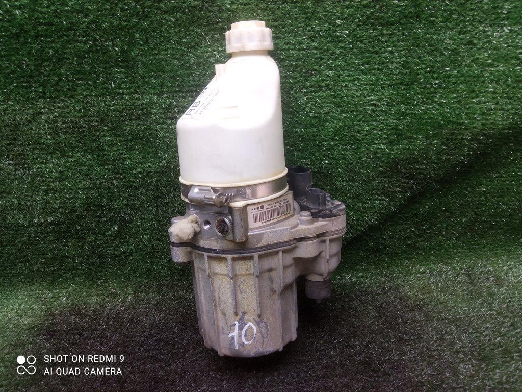насос гидроусилителя руля Opel Astra H рестайлинг (2006—2014) 2012, 1.8i Z18XER, 13192897 - фото №1