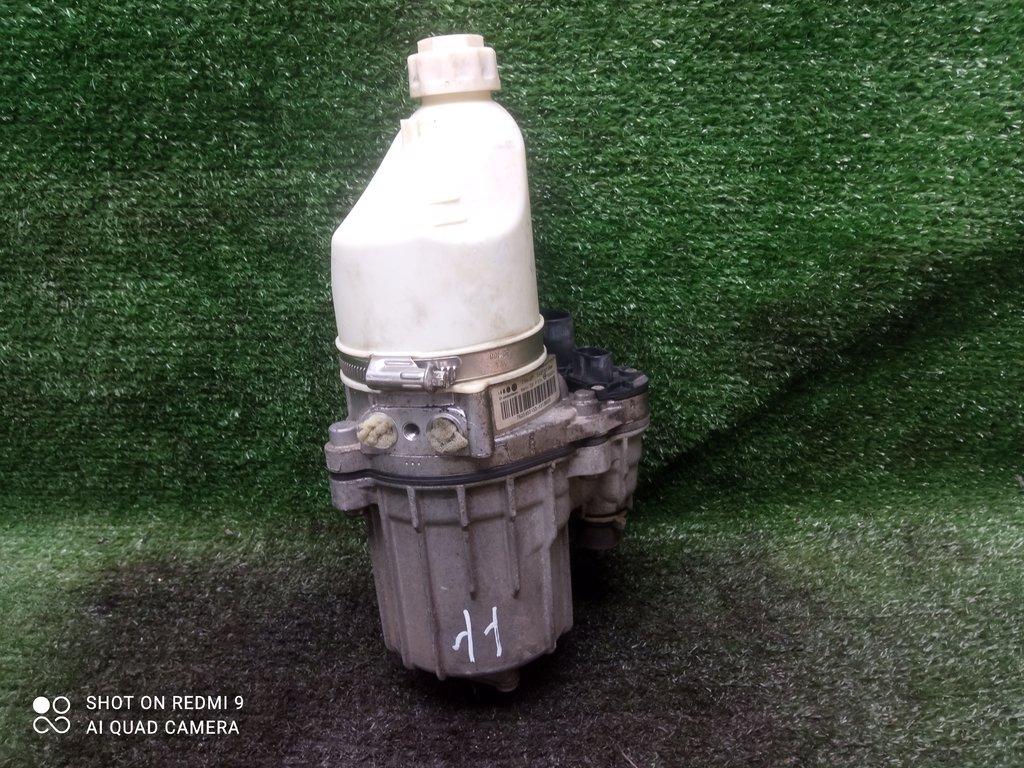 насос гидроусилителя руля Opel Astra H рестайлинг (2006—2014) 2012, 1.8i Z18XER, 13292554 - фото №1