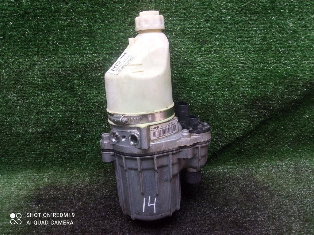 насос гидроусилителя руля Opel Astra H рестайлинг (2006—2014) 2012, 1.8i Z18XER, 13192897 - фото №1