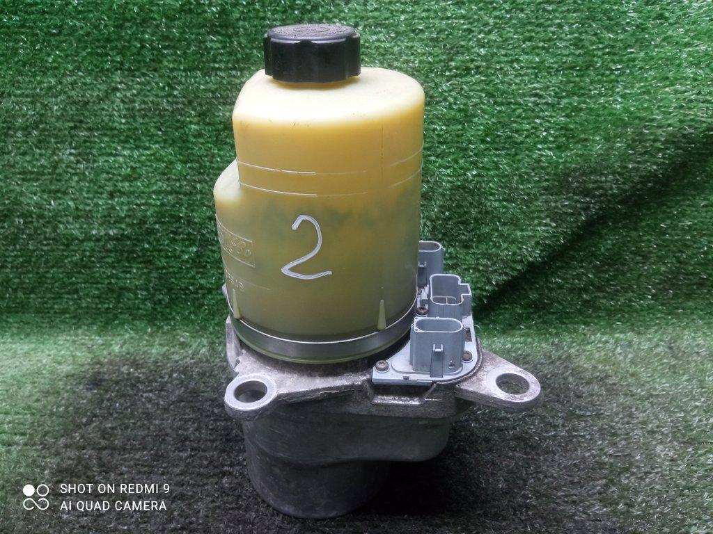 насос гидроусилителя руля Ford Focus II рестайлинг (2007—2011) 2009, Название двигателя 1.8i QQDB, 4M513K514AD - фото №1