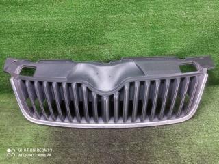 решетка радиатора Skoda Fabia II рестайлинг (2010—2014) 2012, 1.2i BZG, 5J0853668C